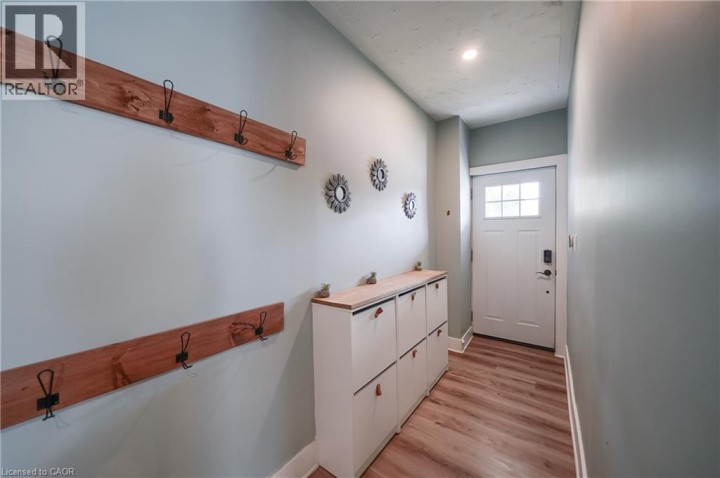 Photo 4 at 36 Kerr Street, Cambridge