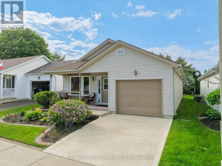 Photo 3 at 19 Brasher Drive, Tillsonburg Photo 3 at 19 Brasher Drive, Tillsonburg