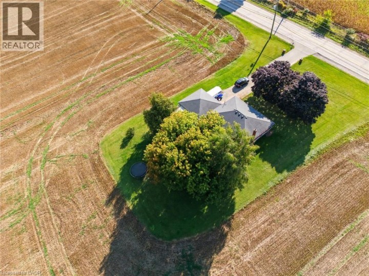 Photo 3 at 1091 Branchton Road, Cambridge