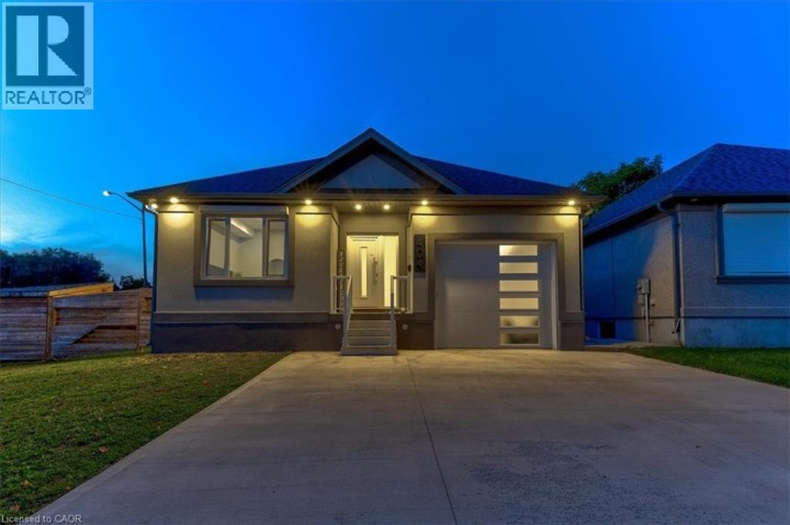 Photo 3 at 404 Montrose Street N, Cambridge