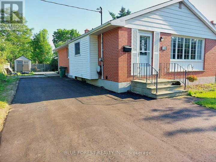 Photo 2 at 195 Myrtle Street, St. Thomas