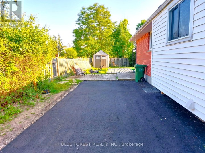 Photo 3 at 195 Myrtle Street, St. Thomas