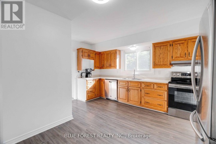 Photo 8 at 195 Myrtle Street, St. Thomas