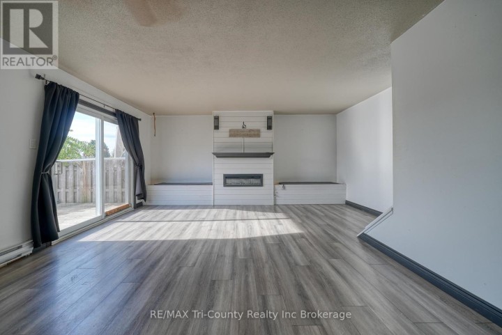 Photo 15 at 7 - 15 Devonshire Avenue, Tillsonburg Photo 15 at 7 - 15 Devonshire Avenue, Tillsonburg