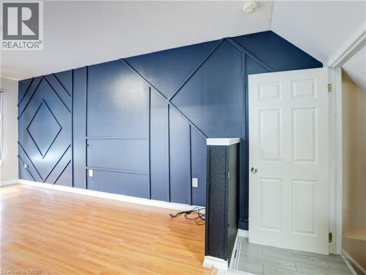 Photo 14 at 14 Chateau Crescent, Cambridge