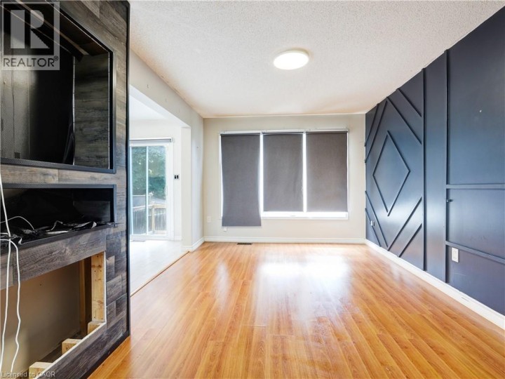 Photo 8 at 14 Chateau Crescent, Cambridge