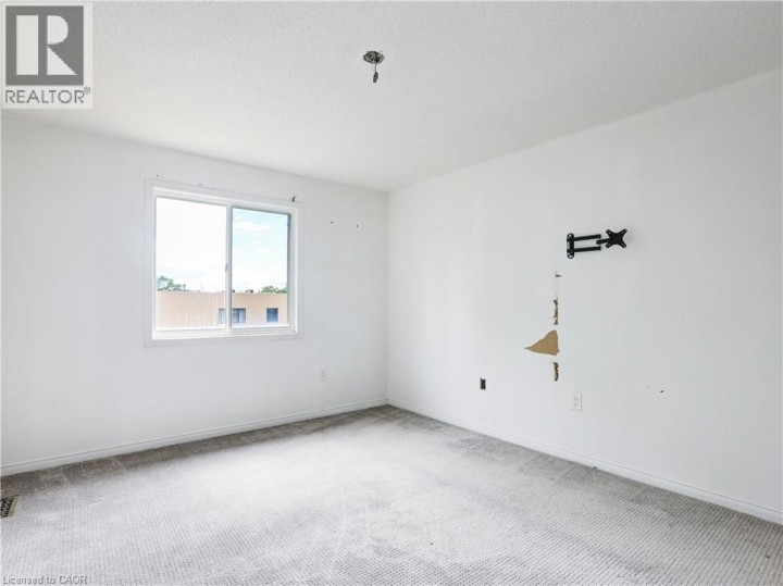 Photo 28 at 14 Chateau Crescent, Cambridge