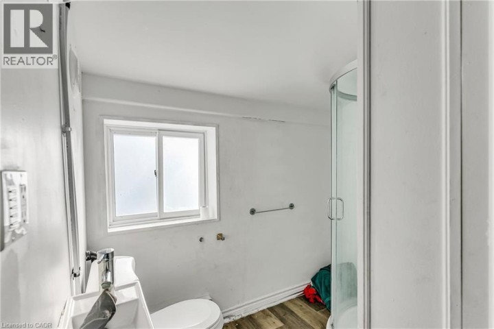 Photo 11 at 1304 - 1306 King Street E, Cambridge