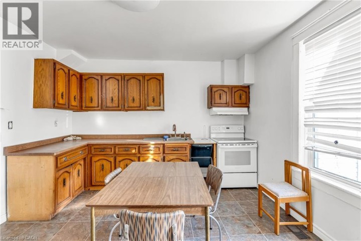 Photo 16 at 1304 - 1306 King Street E, Cambridge