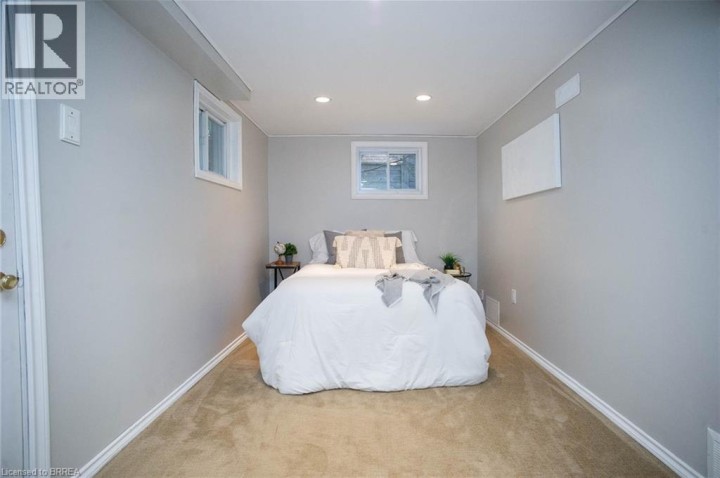 Photo 18 at 24 Avenue Road, Cambridge