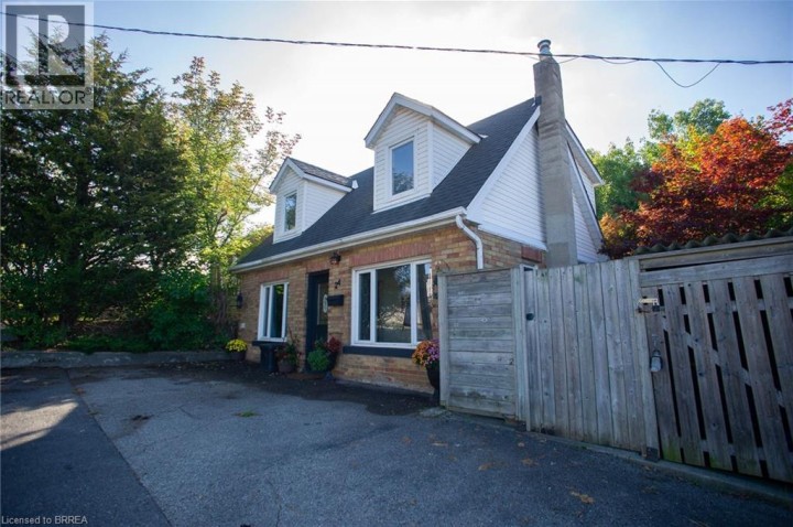 Photo 2 at 24 Avenue Road, Cambridge