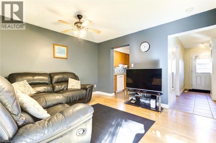 Photo 10 at 125 SEKURA Crescent 29, Cambridge