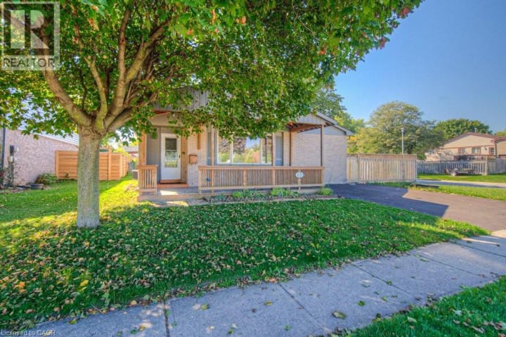 Photo 2 at 69 Bismark Drive, Cambridge