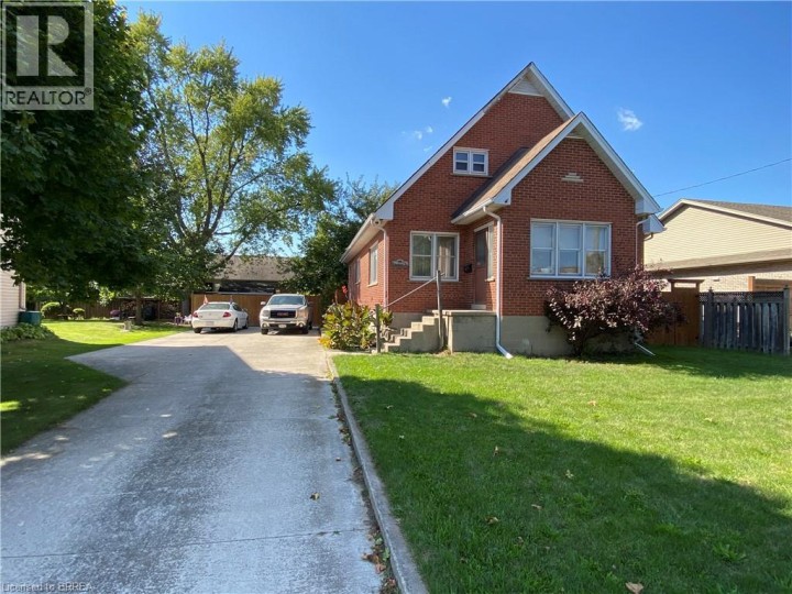 Photo 3 at 66 Rowanwood Avenue