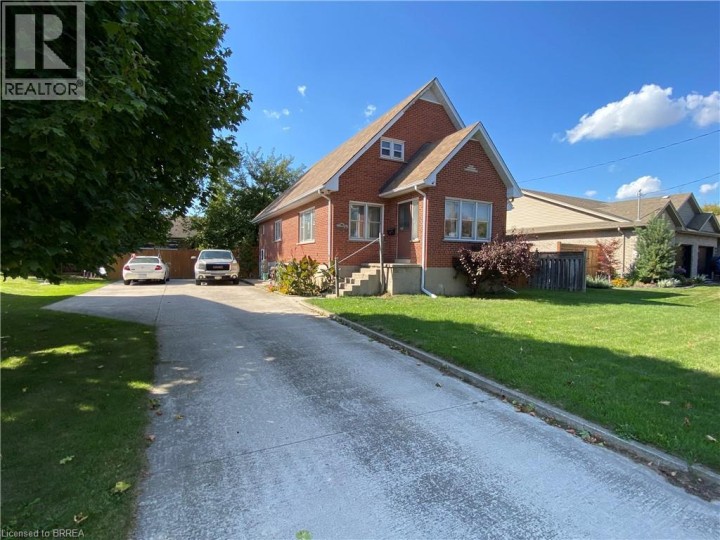 Photo 5 at 66 Rowanwood Avenue