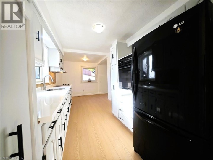 Photo 15 at 238 Lowther Street N, Cambridge