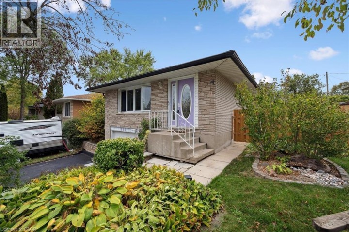 Photo 5 at 775 Regent Street, Cambridge