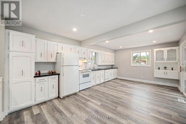 Photo 8 at 11 Patricia Street, St. Thomas