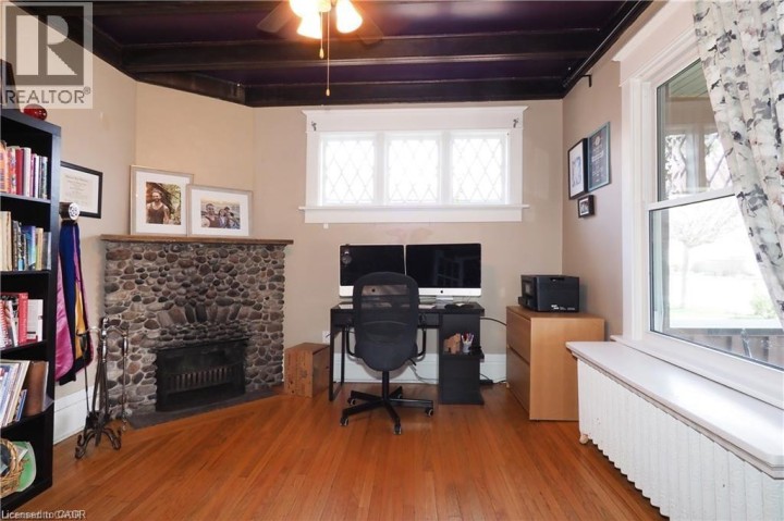 Photo 14 at 76 Wellington Street, Cambridge