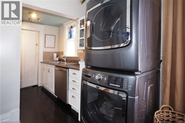 Photo 23 at 76 Wellington Street, Cambridge