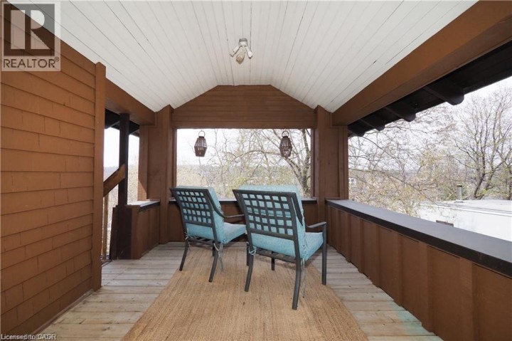 Photo 31 at 76 Wellington Street, Cambridge