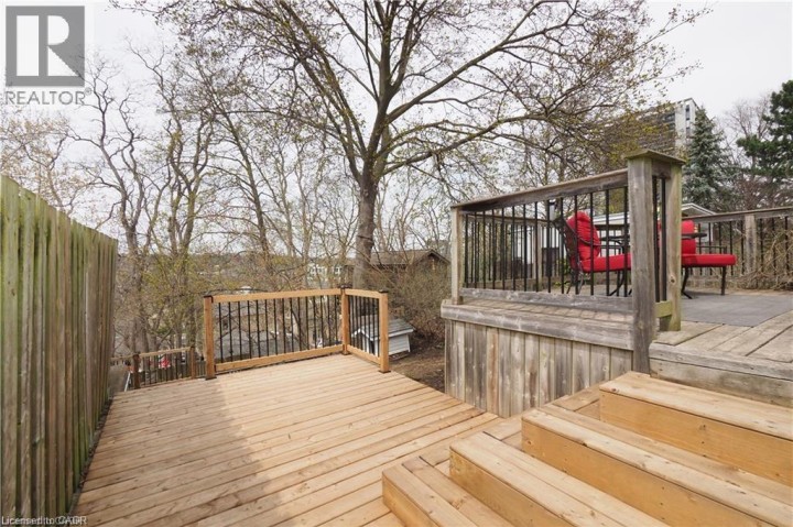 Photo 41 at 76 Wellington Street, Cambridge