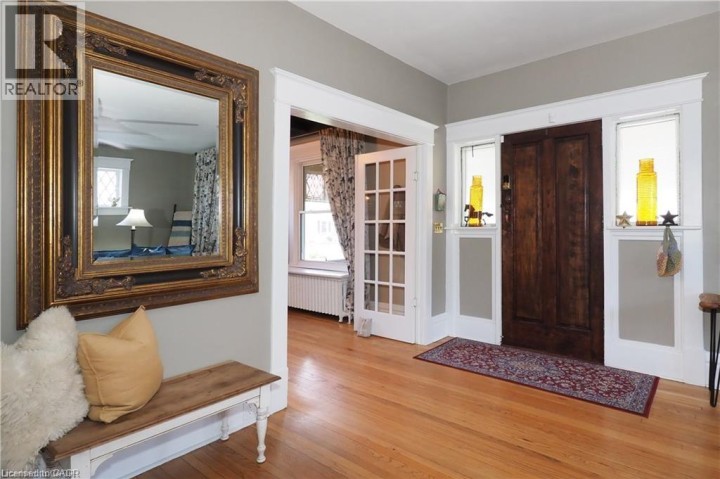 Photo 7 at 76 Wellington Street, Cambridge