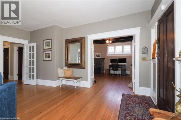 Photo 8 at 76 Wellington Street, Cambridge