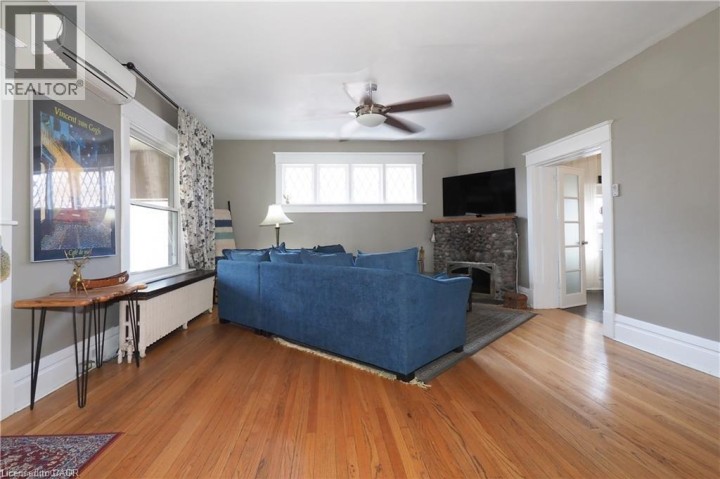 Photo 9 at 76 Wellington Street, Cambridge