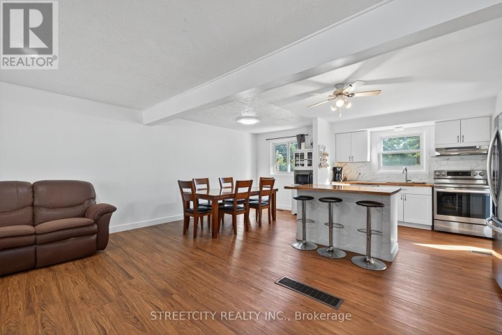 Photo 10 at 407 Elm Street, St. Thomas