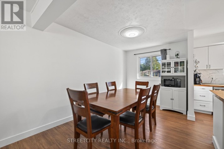 Photo 11 at 407 Elm Street, St. Thomas