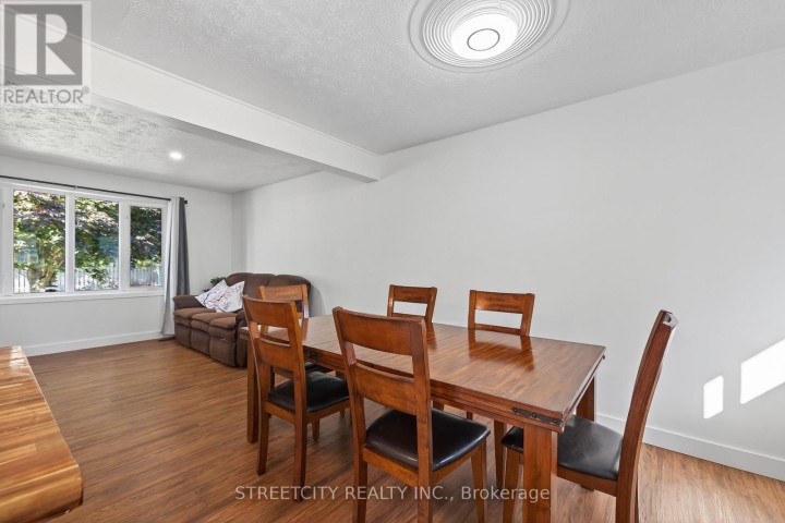 Photo 12 at 407 Elm Street, St. Thomas