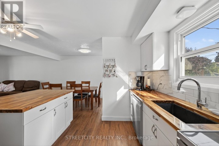 Photo 13 at 407 Elm Street, St. Thomas