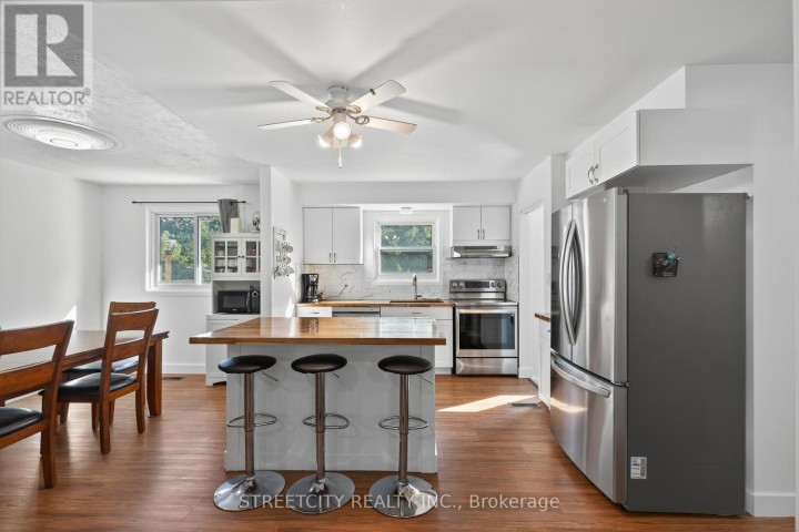 Photo 15 at 407 Elm Street, St. Thomas