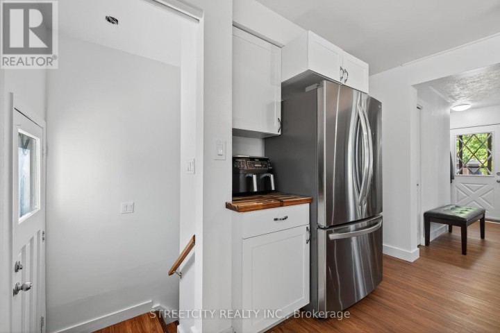 Photo 25 at 407 Elm Street, St. Thomas