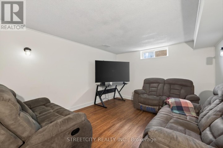 Photo 35 at 407 Elm Street, St. Thomas