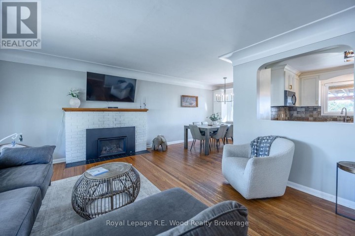 Photo 5 at 27 North Street W, Tillsonburg Photo 5 at 27 North Street W, Tillsonburg