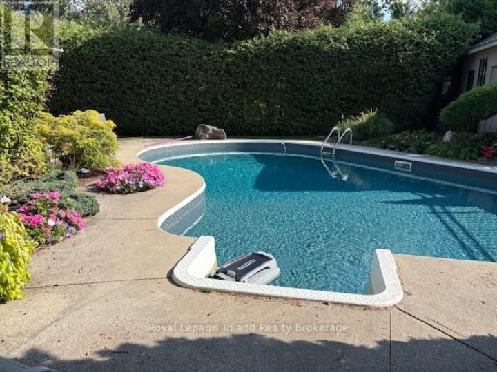 Photo 28 at 655437 15th Line, Innerkip, Woodstock Photo 28 at 655437 15th Line, Innerkip, Woodstock