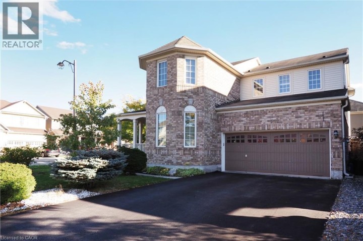 Photo 3 at 55 Dalton Drive, Cambridge