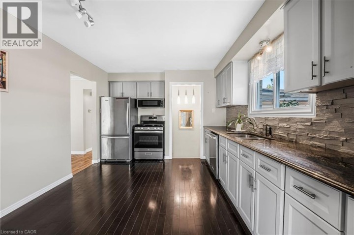 Photo 10 at 27 Locke Avenue, St. Thomas