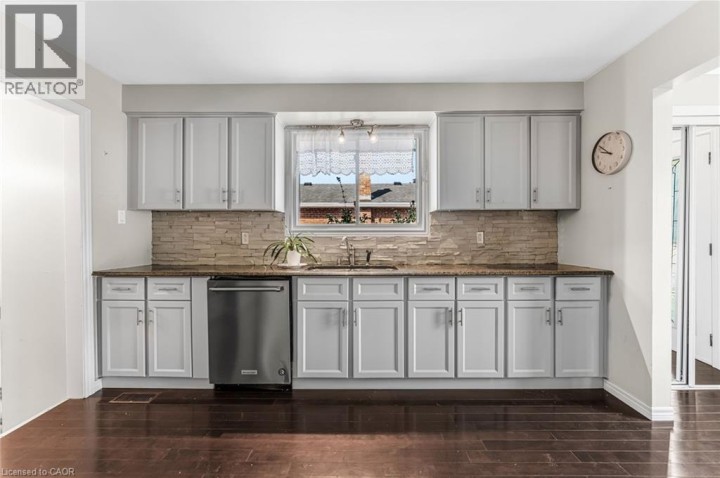 Photo 11 at 27 Locke Avenue, St. Thomas