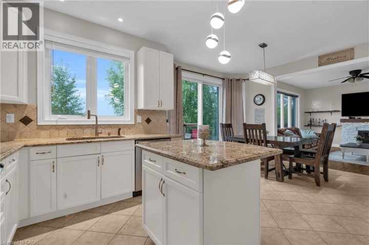 Photo 17 at 75 Chase Crescent, Cambridge