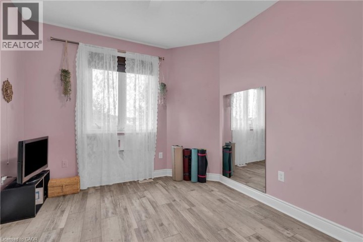 Photo 20 at 75 Chase Crescent, Cambridge