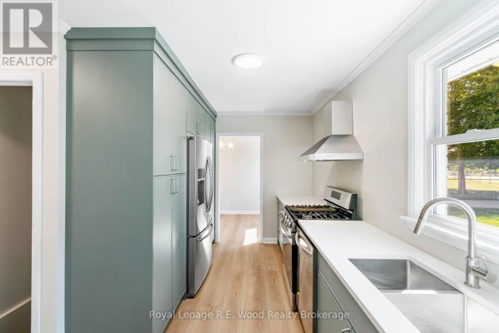 Photo 9 at 35 Sanders Street, Tillsonburg Photo 9 at 35 Sanders Street, Tillsonburg