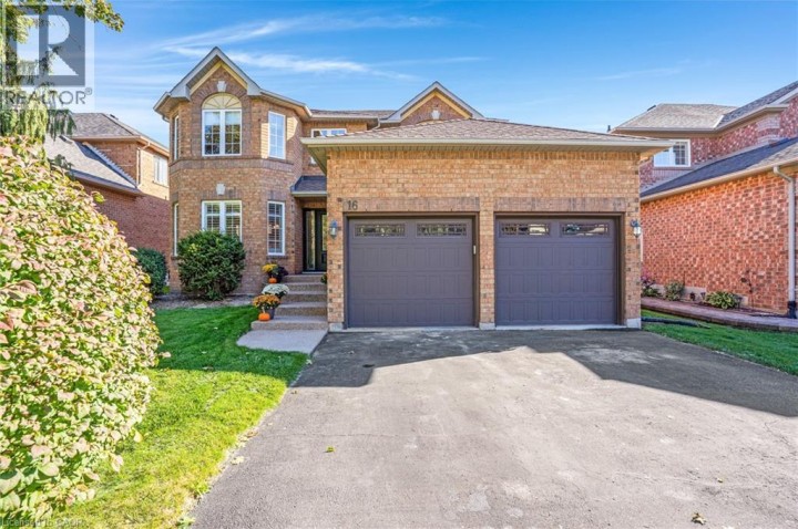 Photo 2 at 16 Canning Crescent, Cambridge