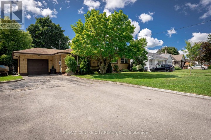 Photo 1 at 241 Forest Avenue, St. Thomas