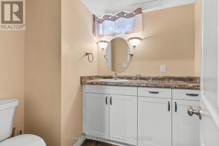 Photo 17 at 241 Forest Avenue, St. Thomas