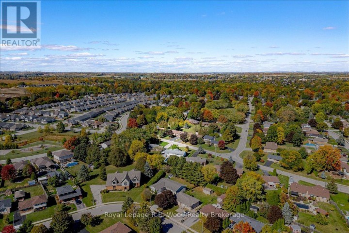 Photo 42 at 49 Dereham Drive, Tillsonburg Photo 42 at 49 Dereham Drive, Tillsonburg