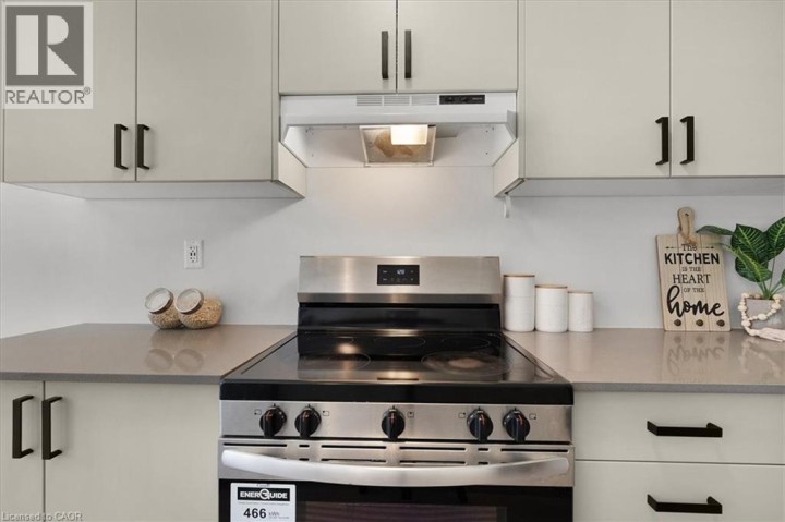 Photo 10 at 155 EQUESTRIAN Way 62, Cambridge