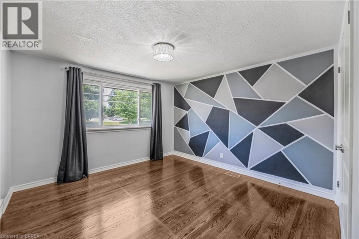 Photo 26 at 944 Concession Road, Cambridge